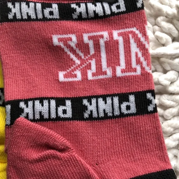 🚨B2G1 New PINK VICTORIAS SECRET 7Multi Colored Ankle Socks